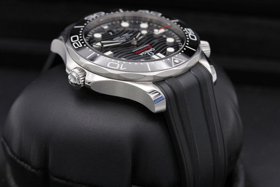 Omega Seamaster Diver 300m 210.32.42.20.01.001